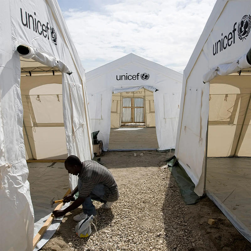 Tienda multifuncional Huggy resistente al fuego estándar UNICEF de 42m²